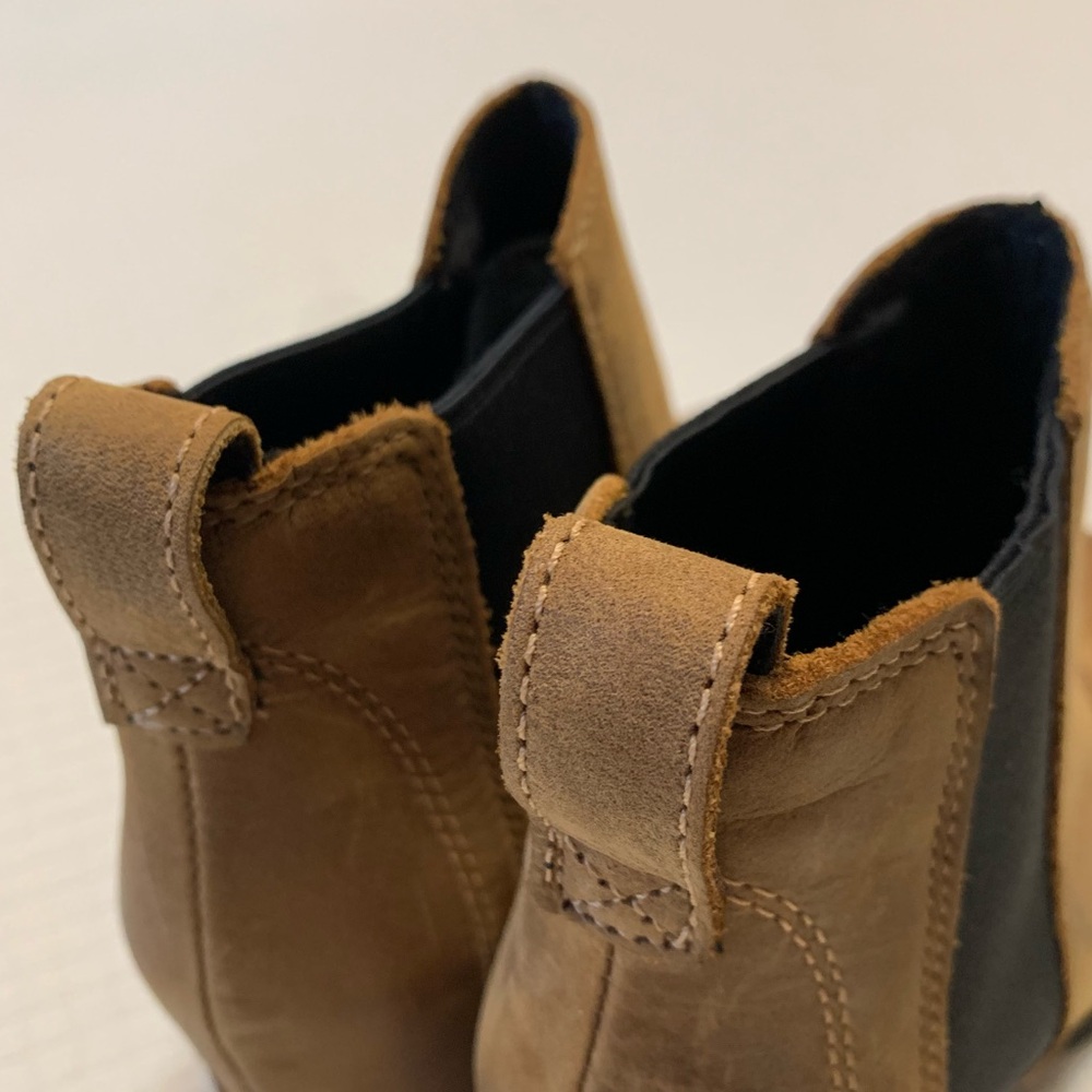 Sorel tan leather wedge boots from - Picture 5 of 13